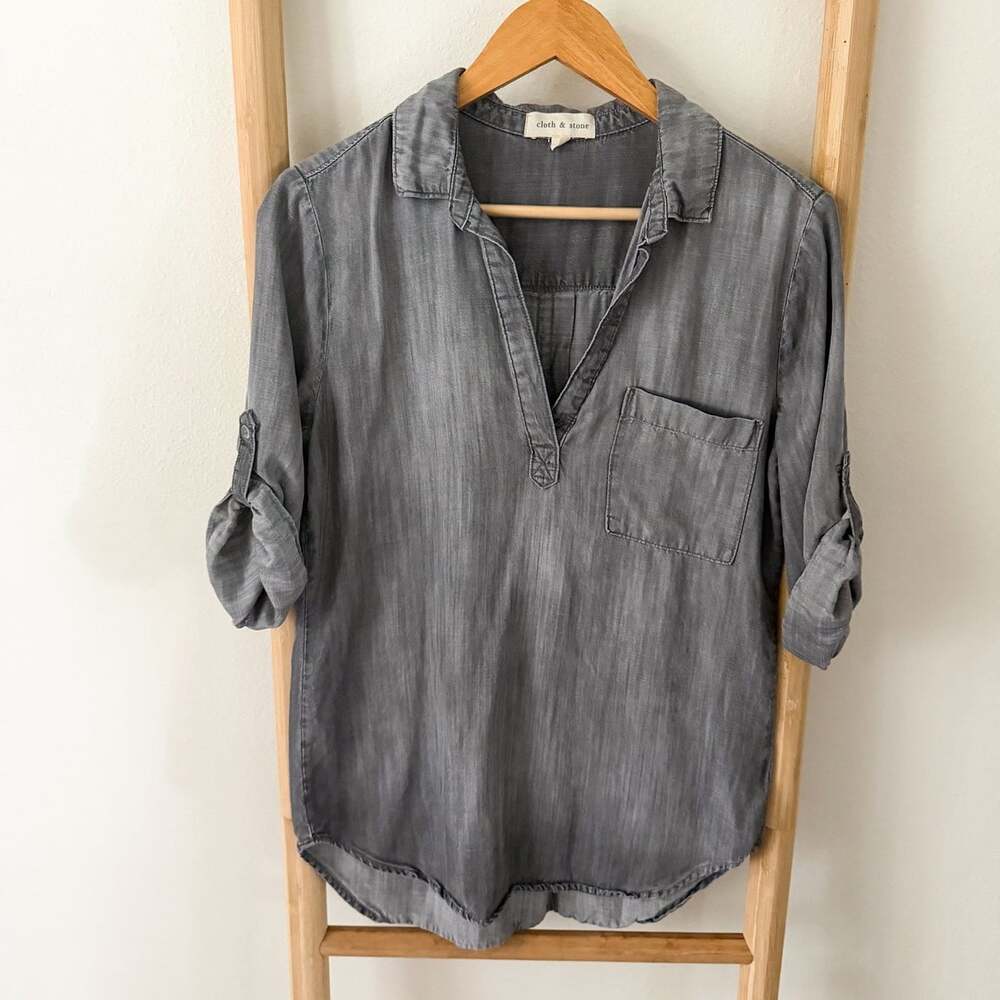 Anthropologie Cloth & Stone Shirt Small Gray Tencel Chambray Roll Tab Sleeve